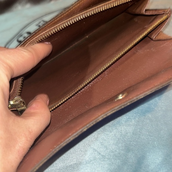 Gorgeous Louis Vuitton monogram Sarah Long Wallet with COA - Picture 7 of 16